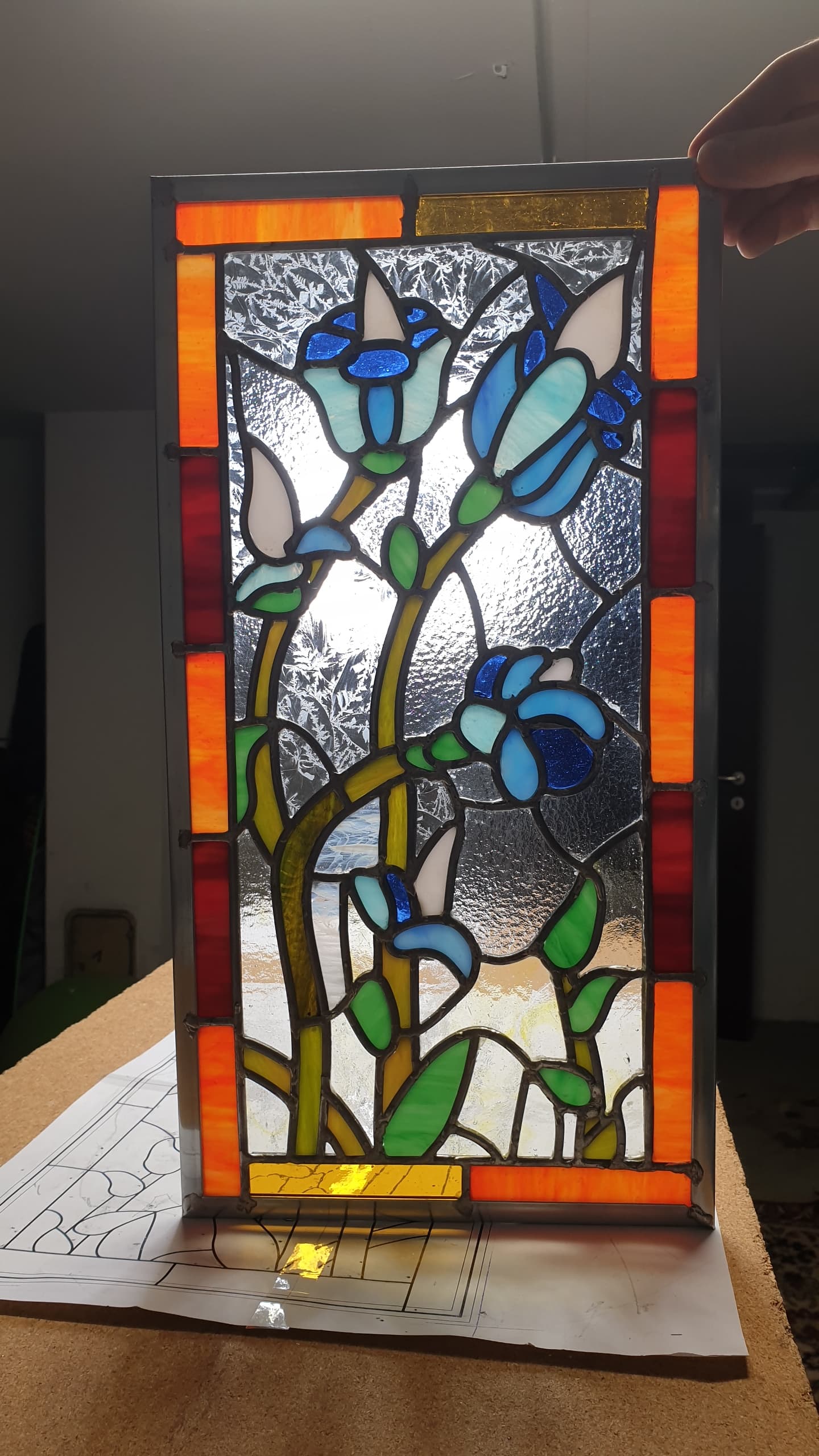 Witraż "Niebieskie kwiaty"